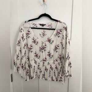 American Eagle white/floral blouse